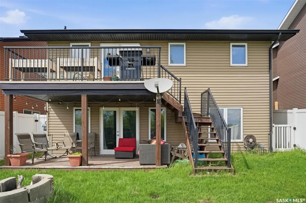 222 Parkview Cove Osler SK S0K 3A0