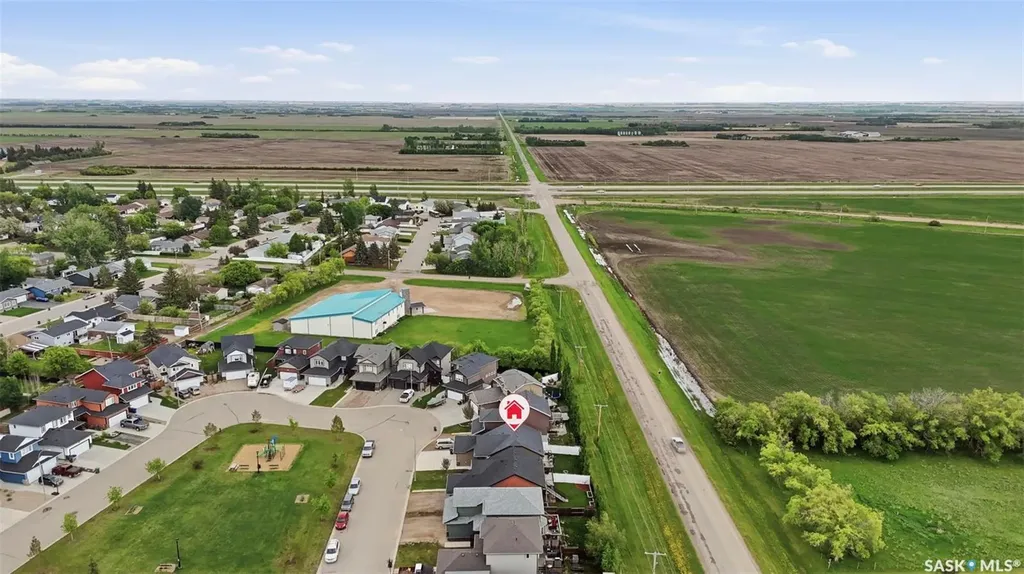 222 Parkview Cove Osler SK S0K 3A0