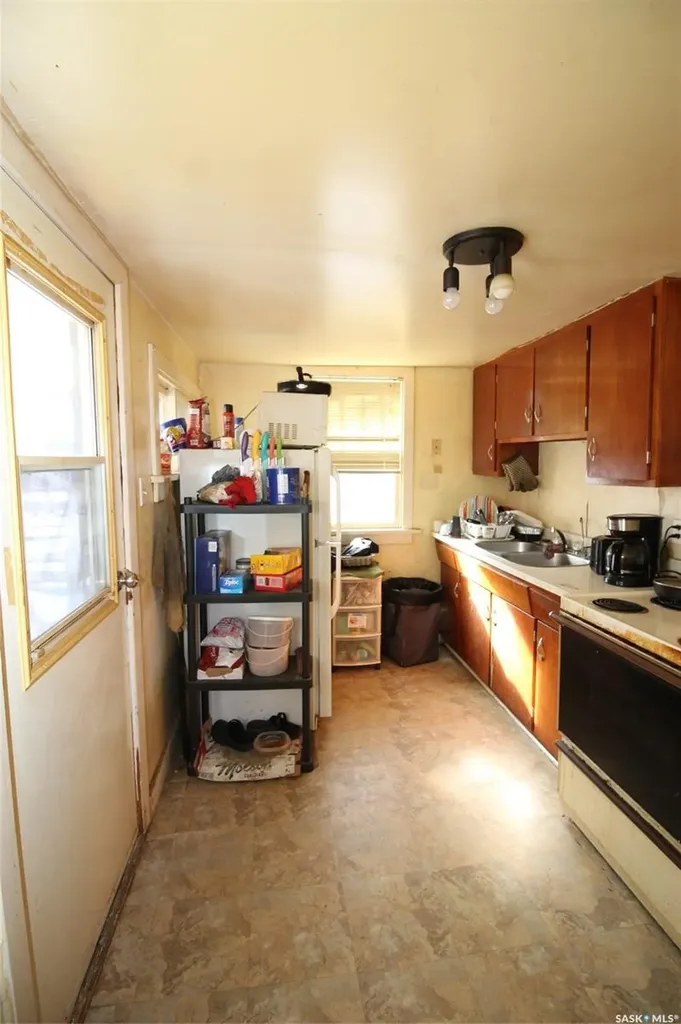 476 3rd Street E Shaunavon SK S0N 2M0