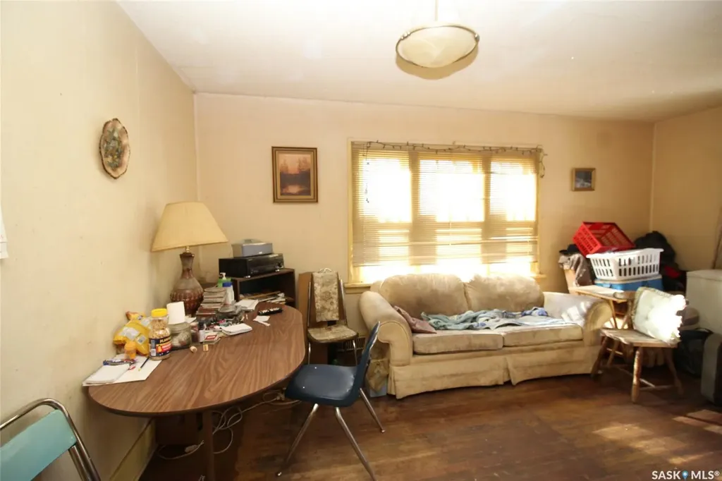 476 3rd Street E Shaunavon SK S0N 2M0