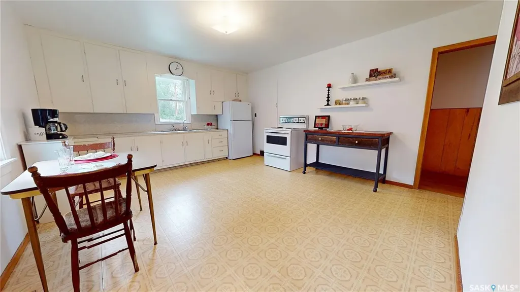 505 Maple Street Maple Creek SK S0N 1N0