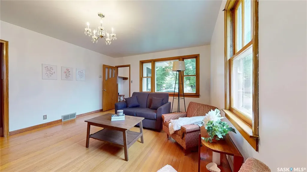 505 Maple Street Maple Creek SK S0N 1N0