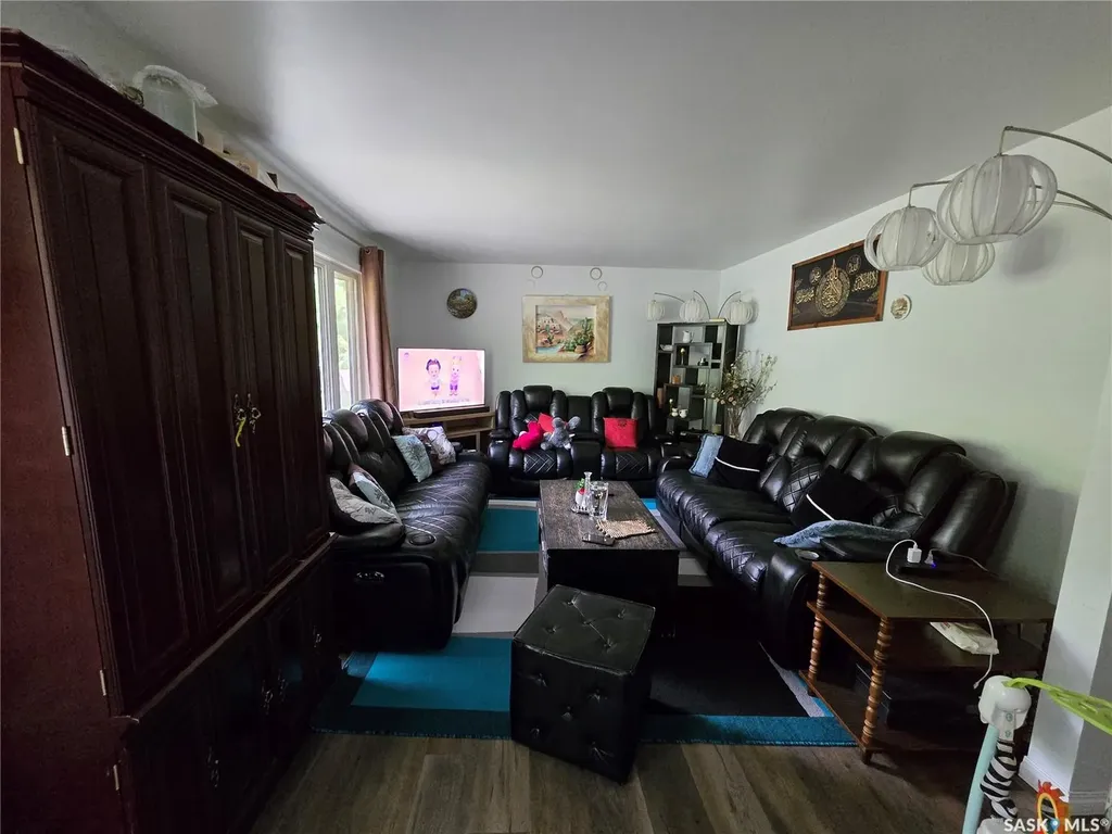 152 5th Avenue SE Swift Current SK S9H 3M7