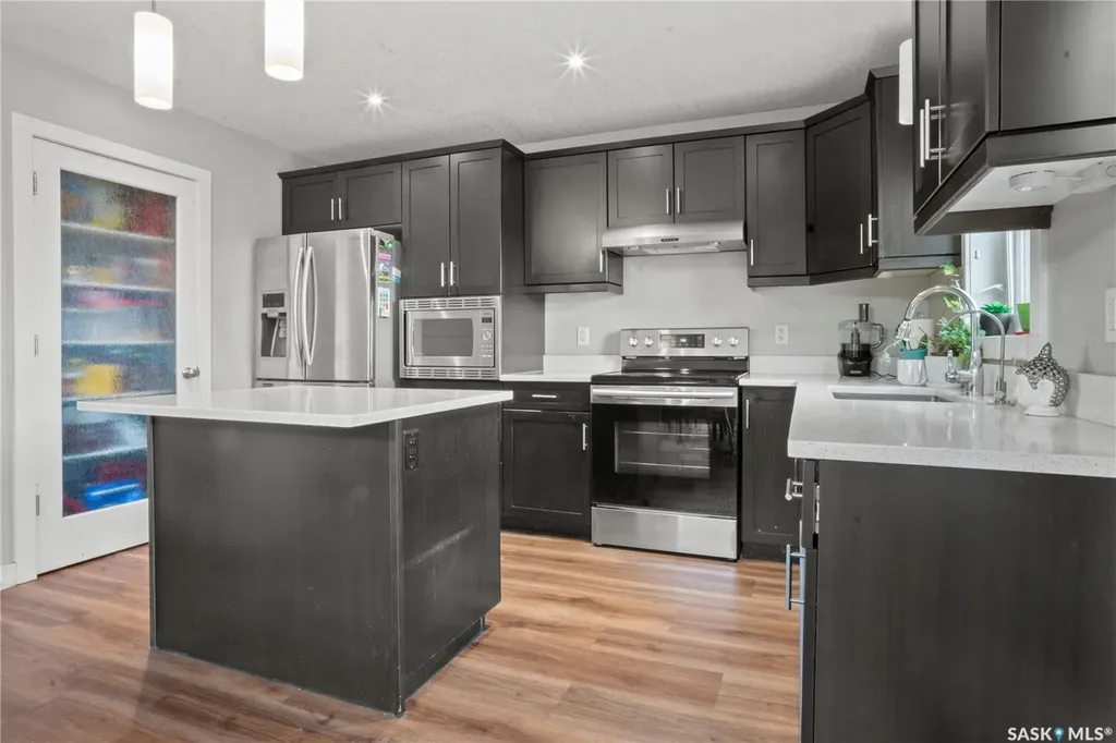 5449 Jim Cairns Boulevard Regina SK S4W 0G1