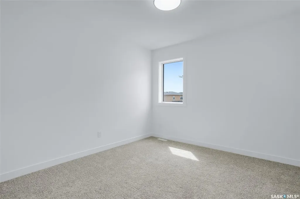 419 Nazarali Manor Saskatoon SK S7V 1X5