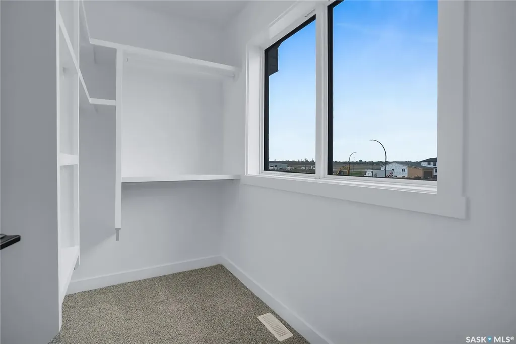 419 Nazarali Manor Saskatoon SK S7V 1X5