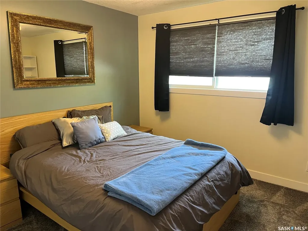 11 Plainsview Drive Regina SK S4S 6J2