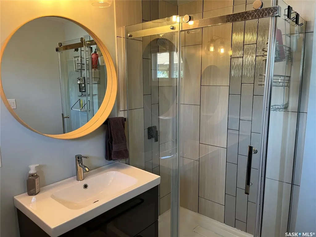 11 Plainsview Drive Regina SK S4S 6J2