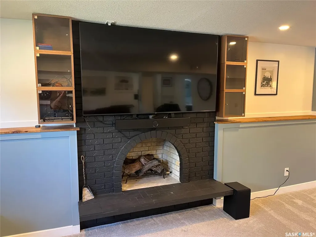 11 Plainsview Drive Regina SK S4S 6J2