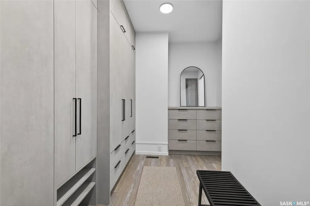 428 Woolf Bend Saskatoon SK S7W 1E5
