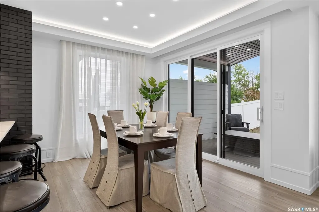 428 Woolf Bend Saskatoon SK S7W 1E5