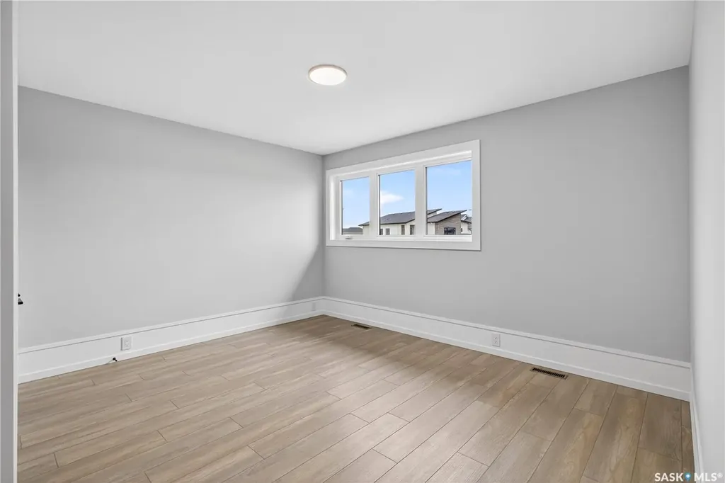 428 Woolf Bend Saskatoon SK S7W 1E5