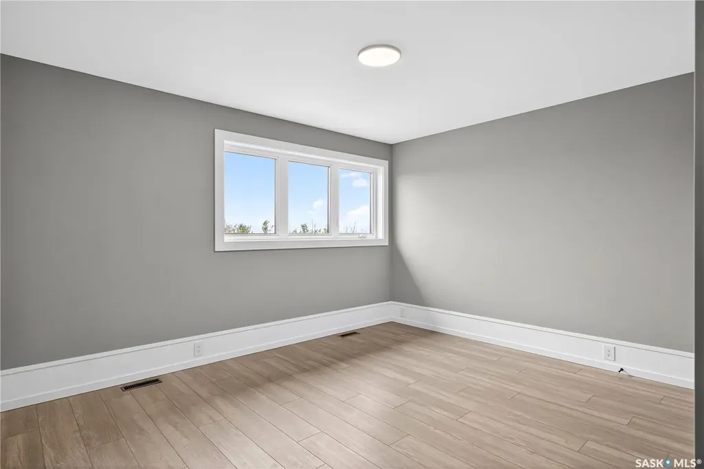 428 Woolf Bend Saskatoon SK S7W 1E5