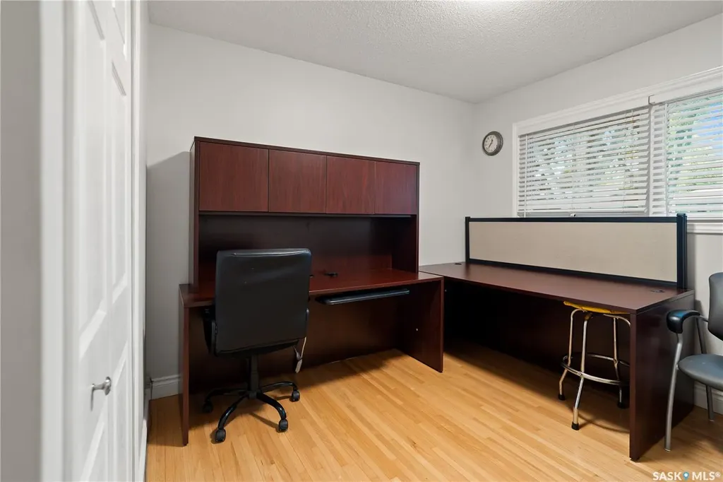 17 Anderson Avenue Regina SK S4S 4R3