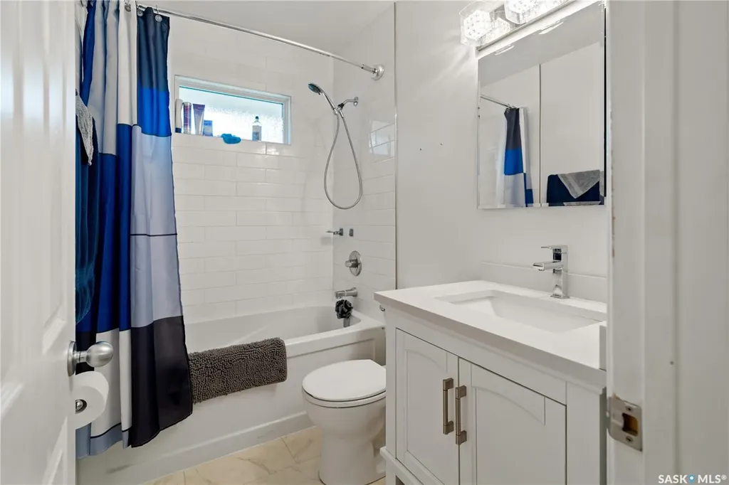17 Anderson Avenue Regina SK S4S 4R3