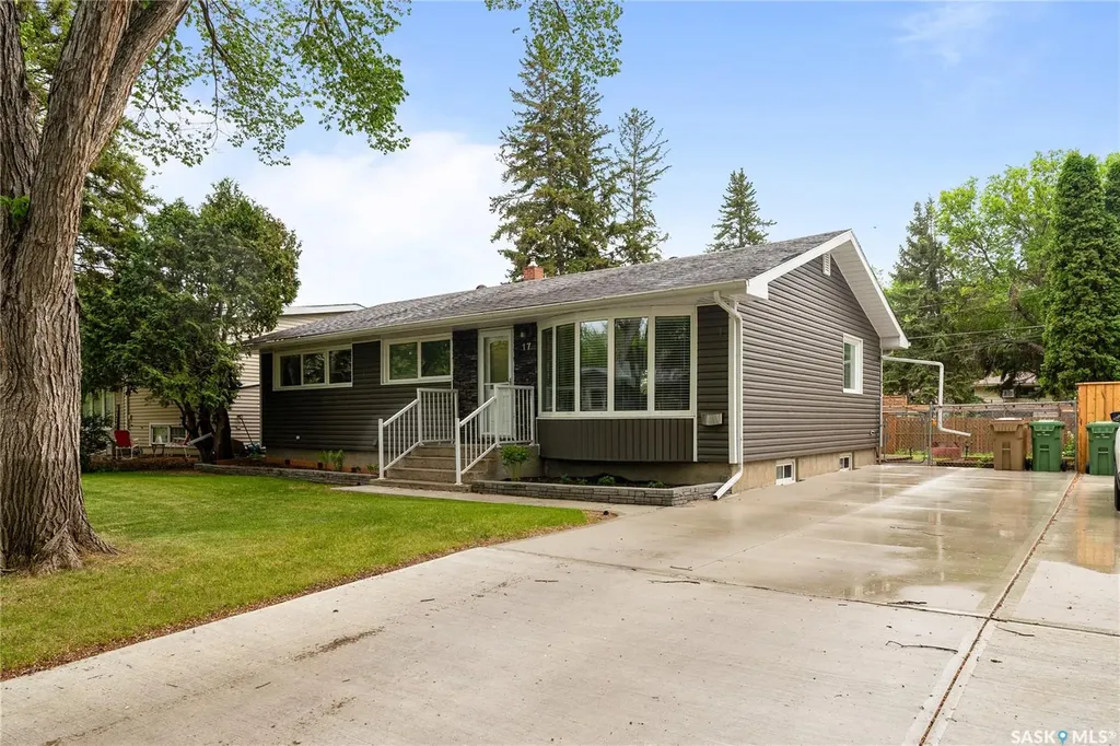 17 Anderson Avenue Regina SK S4S 4R3