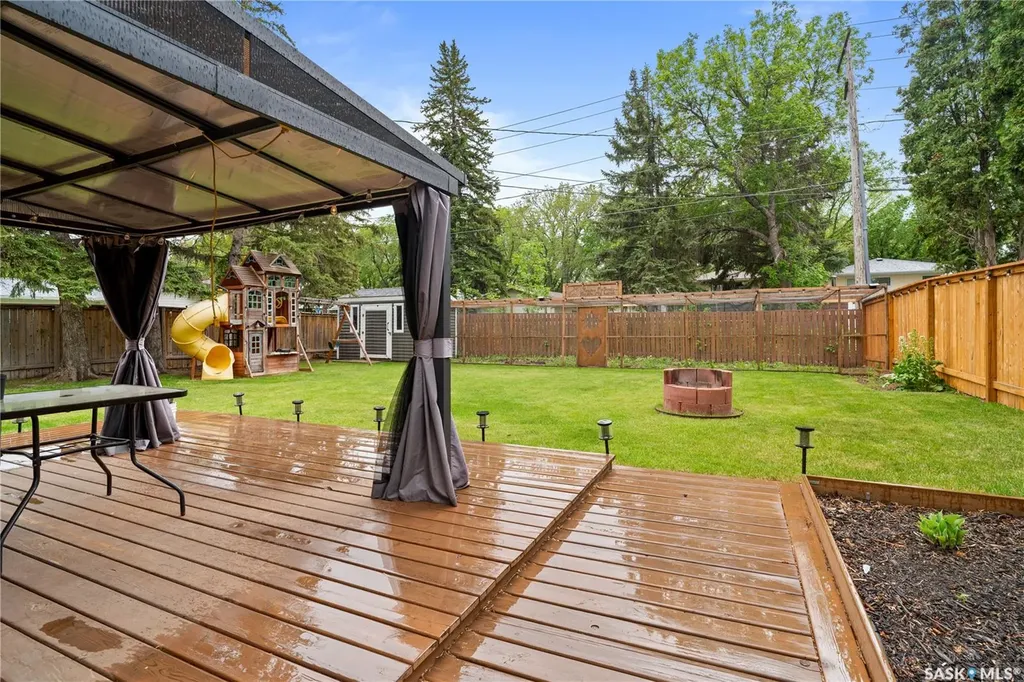 17 Anderson Avenue Regina SK S4S 4R3