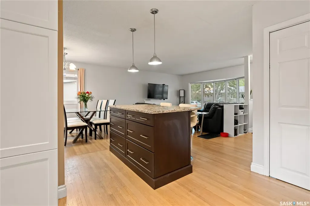 17 Anderson Avenue Regina SK S4S 4R3