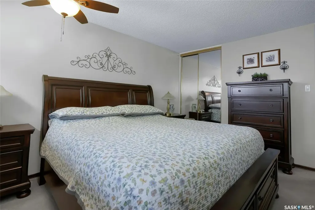 814 Arlington Avenue Saskatoon SK S7H 2X4