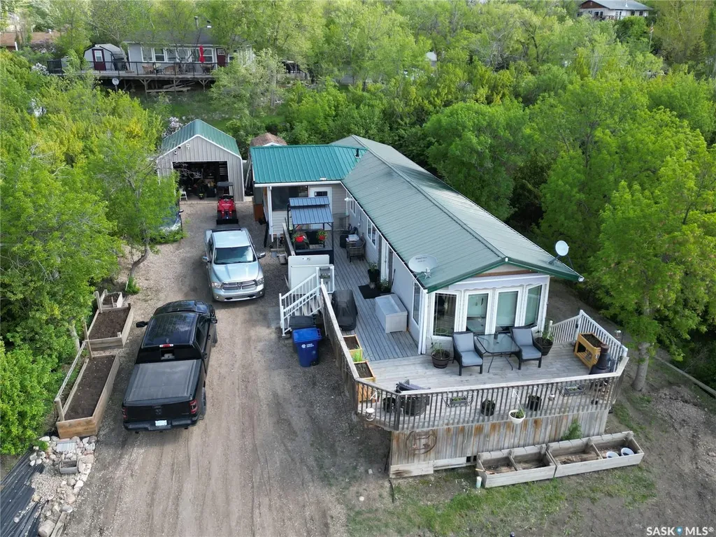 504 Lakeview Crescent Saskatchewan Beach SK S0K 4L0