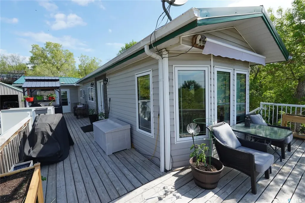 504 Lakeview Crescent Saskatchewan Beach SK S0K 4L0