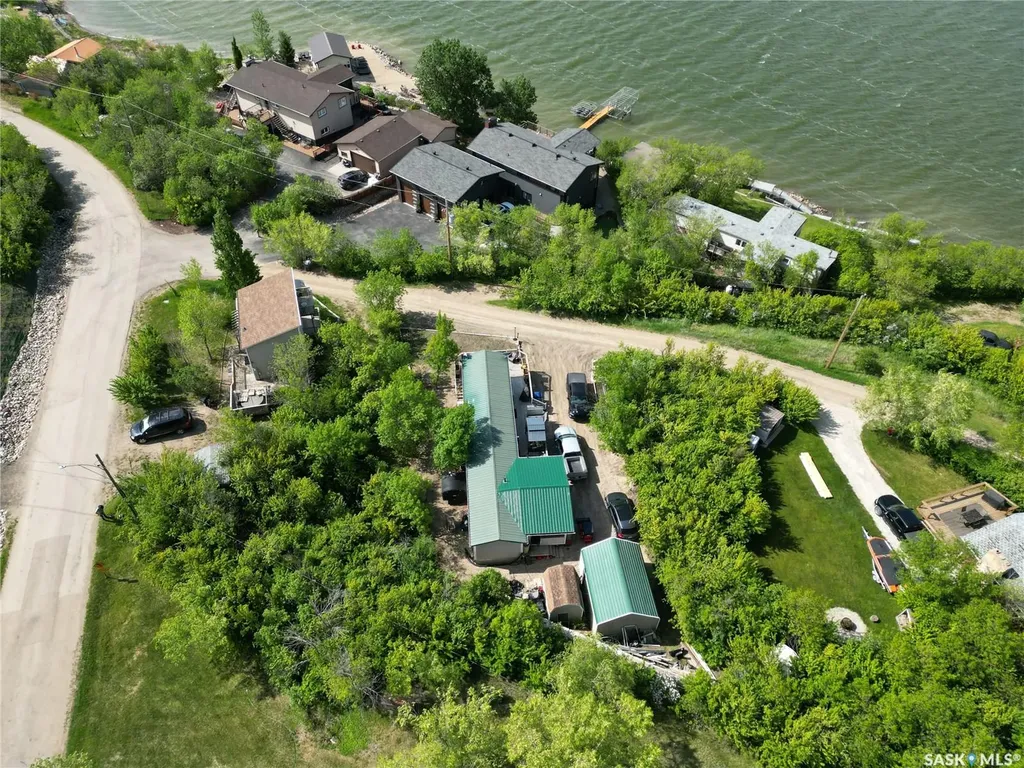504 Lakeview Crescent Saskatchewan Beach SK S0K 4L0