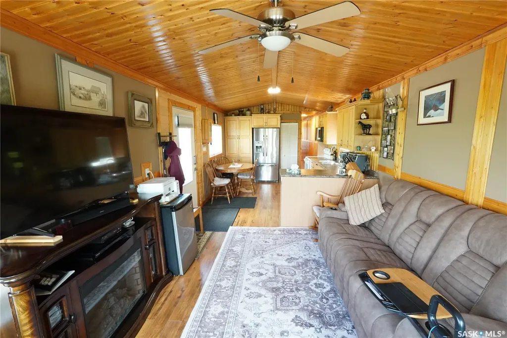504 Lakeview Crescent Saskatchewan Beach SK S0K 4L0