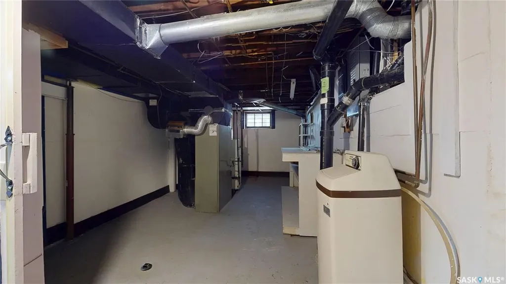 2879 Garnet Street Regina SK S4S 1X1