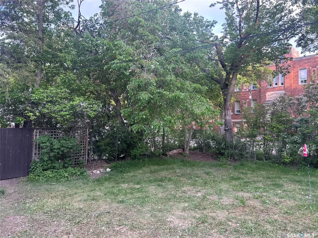 2879 Garnet Street Regina SK S4S 1X1