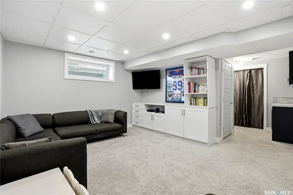 2841 Elgaard Drive Regina SK S4X 0M4