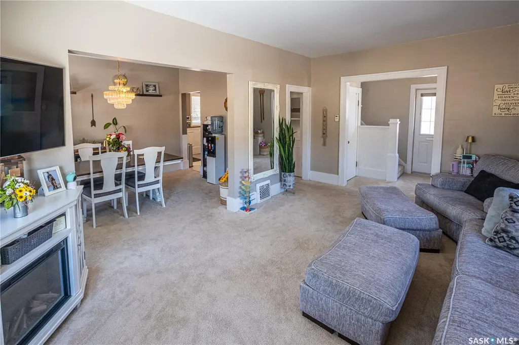 201 Athabasca Street W Moose Jaw SK S6H 2B8