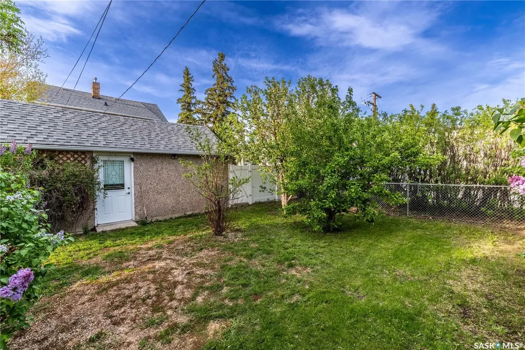 201 Athabasca Street W Moose Jaw SK S6H 2B8