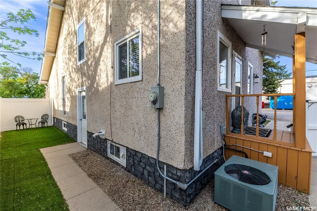 201 Athabasca Street W Moose Jaw SK S6H 2B8