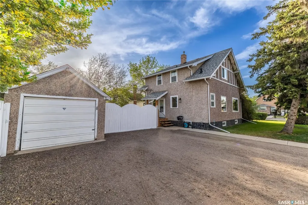 201 Athabasca Street W Moose Jaw SK S6H 2B8