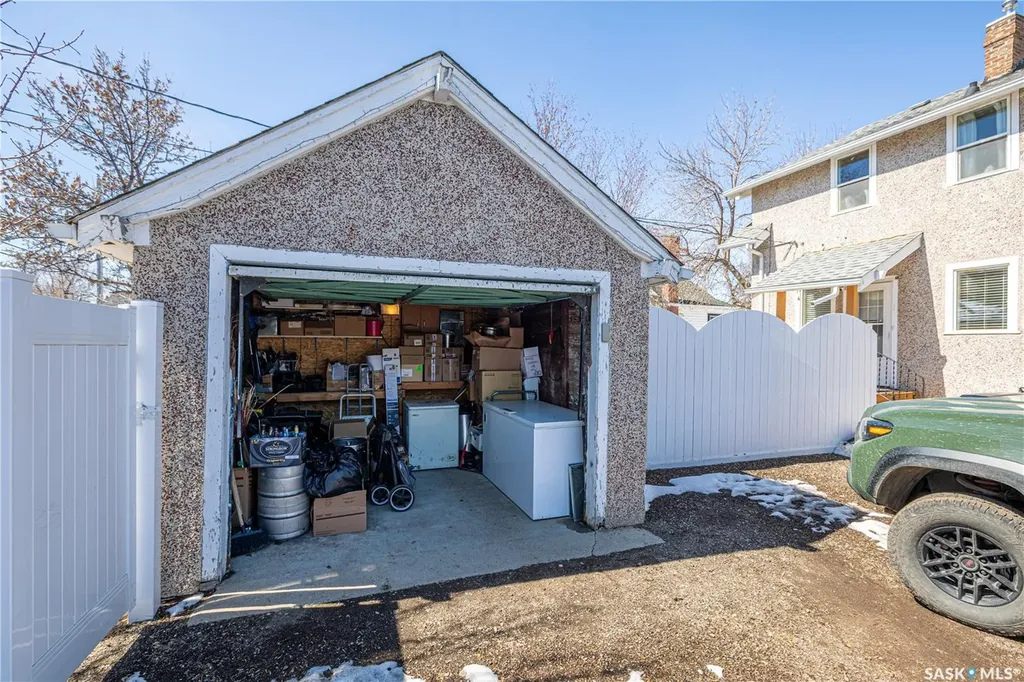 201 Athabasca Street W Moose Jaw SK S6H 2B8