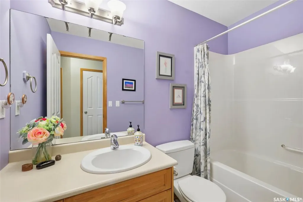 511 Peters Cove Saskatoon SK S7N 4T5