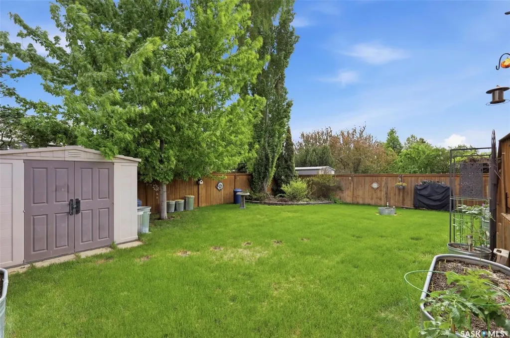511 Peters Cove Saskatoon SK S7N 4T5