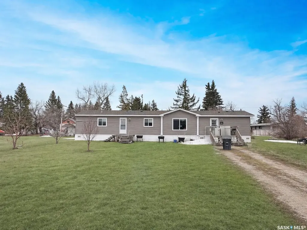 211 Lipton Street Balcarres SK S0G 0C0