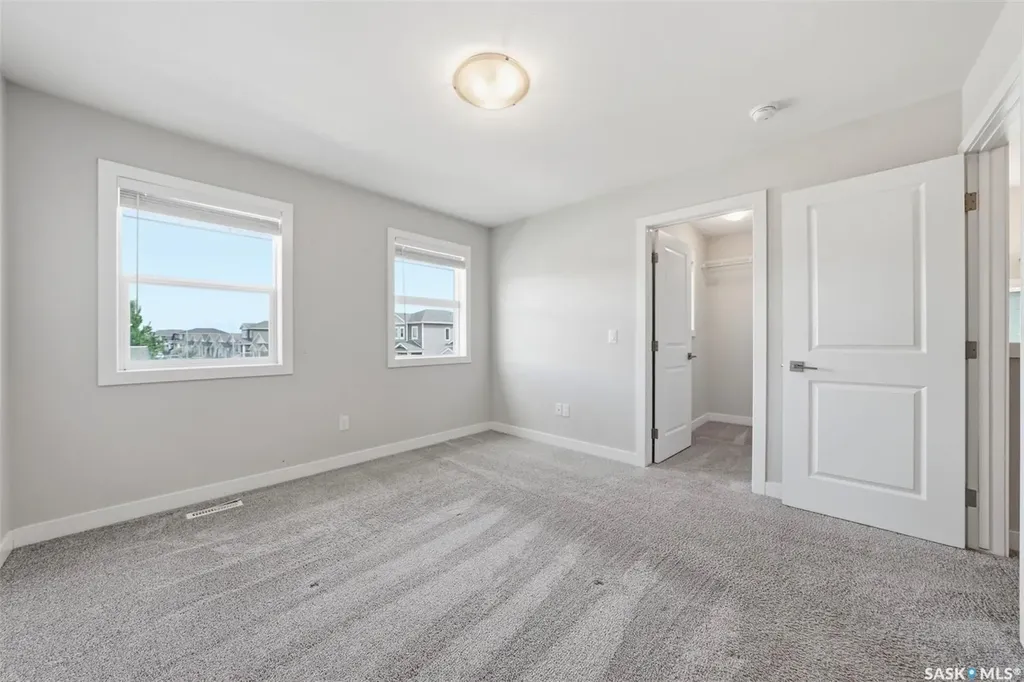 139 Stilling Mews Saskatoon SK S7V 0P4