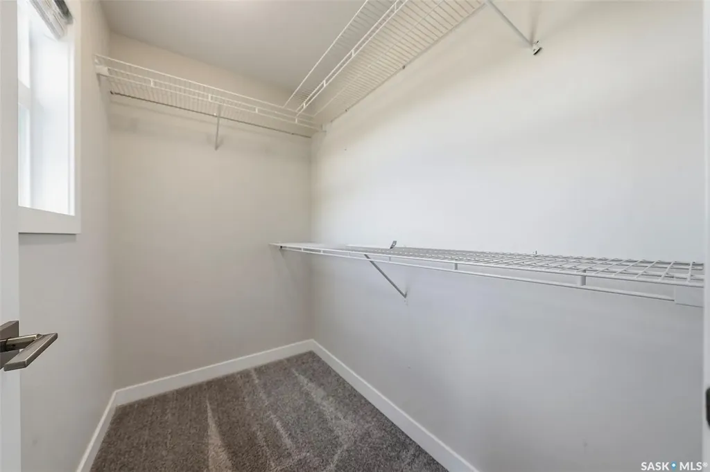 139 Stilling Mews Saskatoon SK S7V 0P4