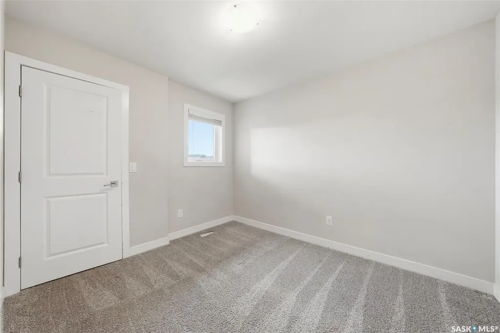139 Stilling Mews Saskatoon SK S7V 0P4
