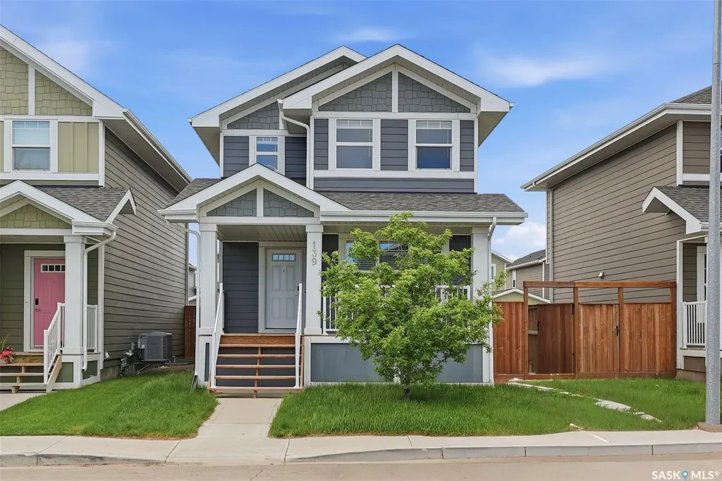 139 Stilling Mews Saskatoon SK S7V 0P4