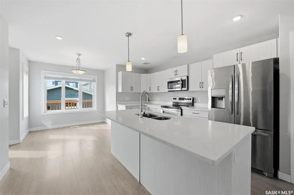 139 Stilling Mews Saskatoon SK S7V 0P4