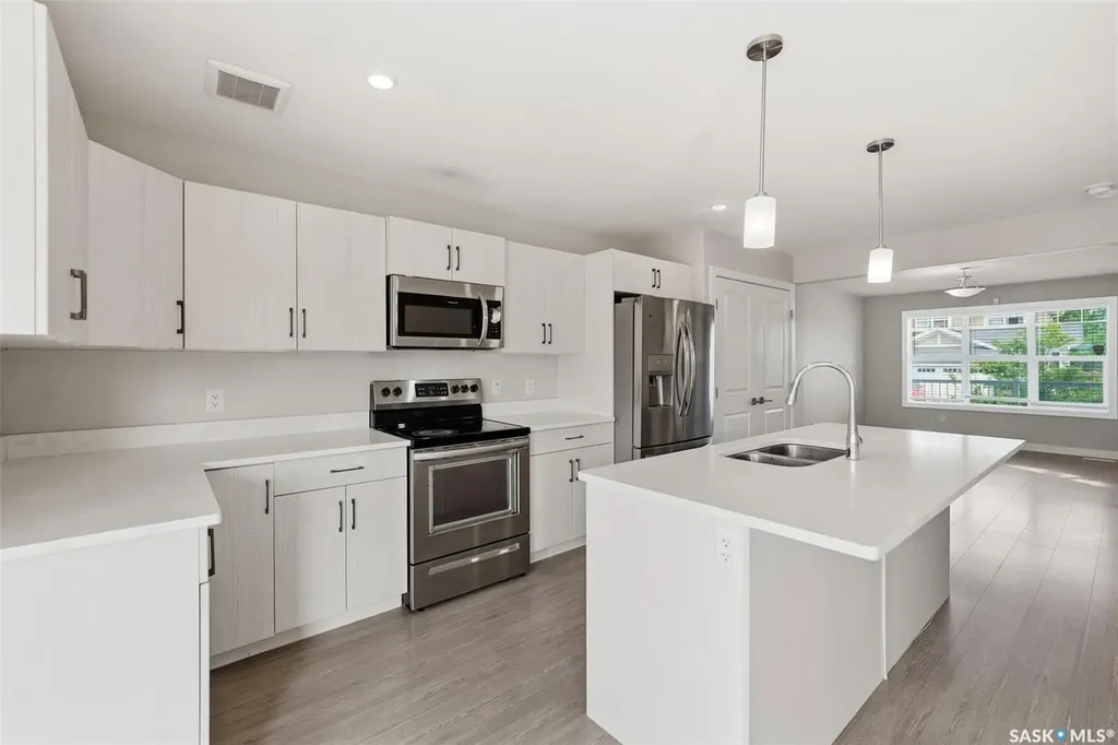 139 Stilling Mews Saskatoon SK S7V 0P4