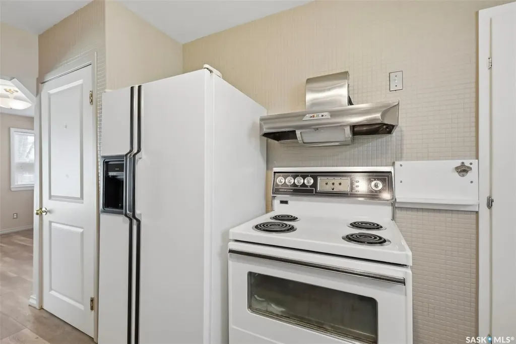 306 108th Street W Saskatoon SK S7N 1P8