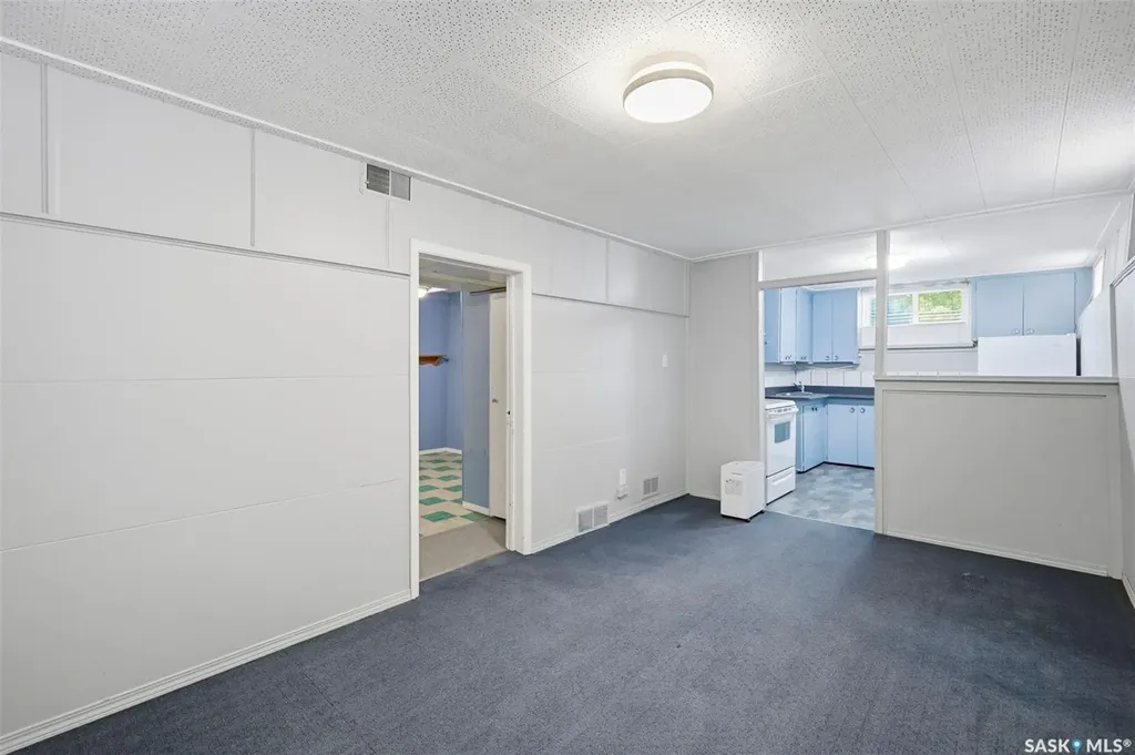 306 108th Street W Saskatoon SK S7N 1P8
