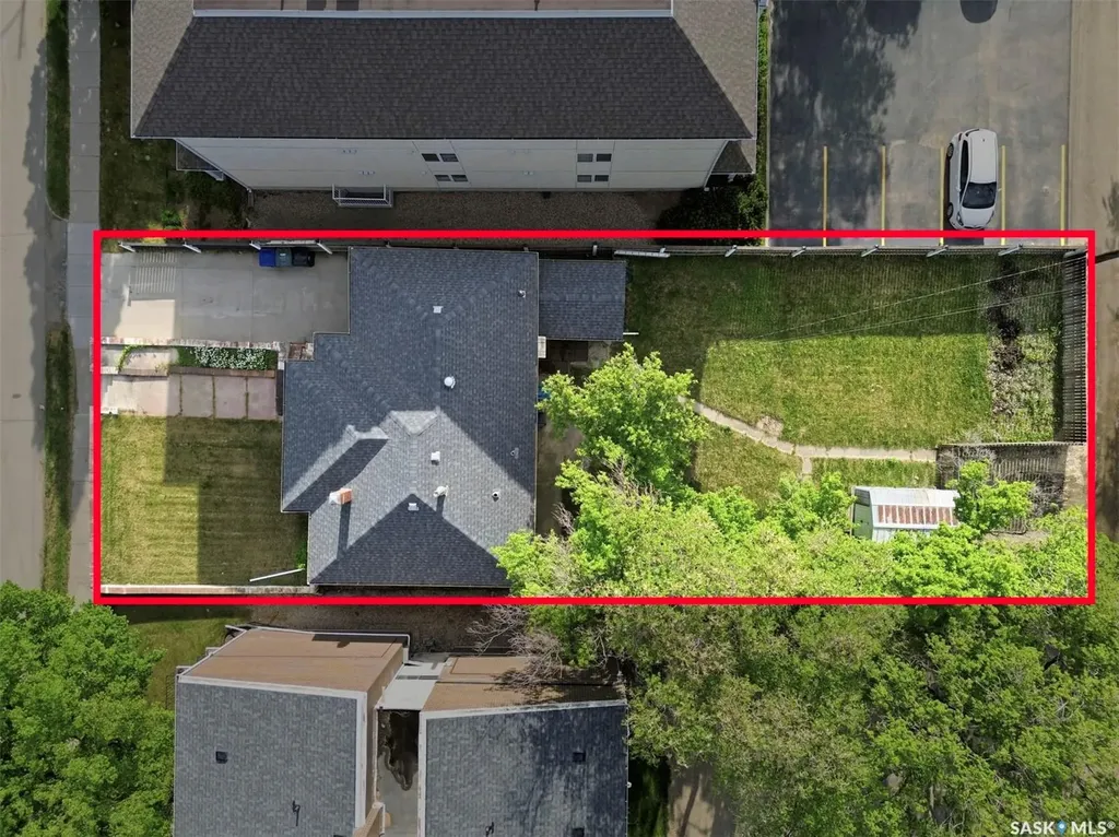 306 108th Street W Saskatoon SK S7N 1P8