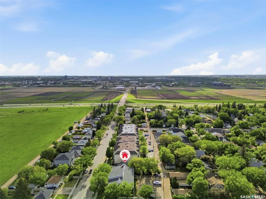 306 108th Street W Saskatoon SK S7N 1P8