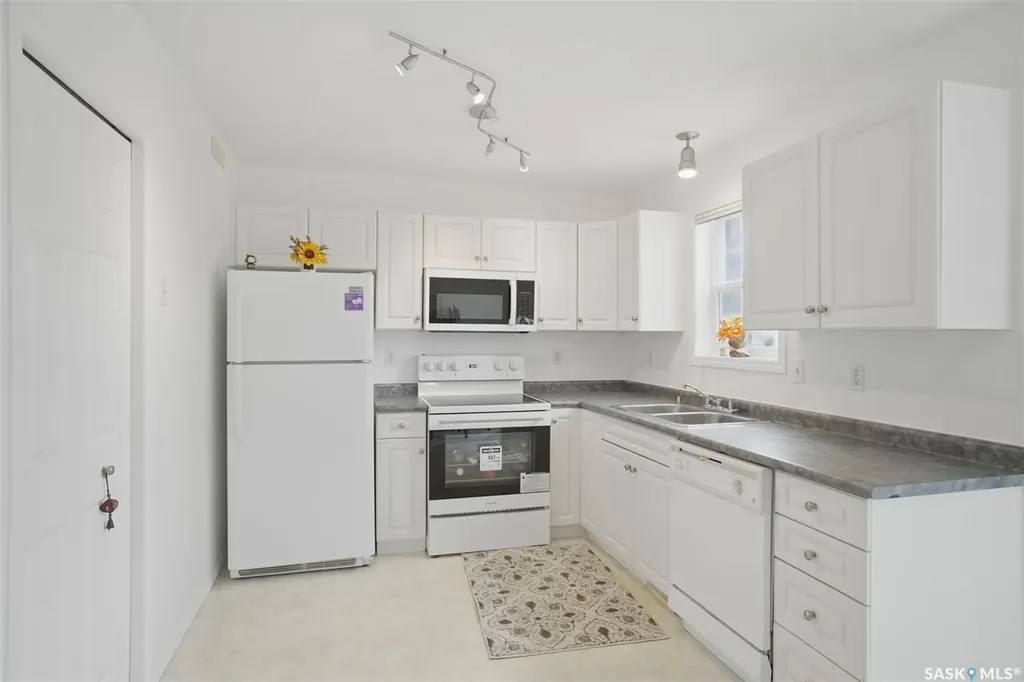 203 Herold Terrace Saskatoon SK S7V 1H7