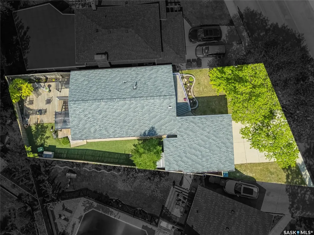 415 Chitek Crescent Saskatoon SK S7K 5C1